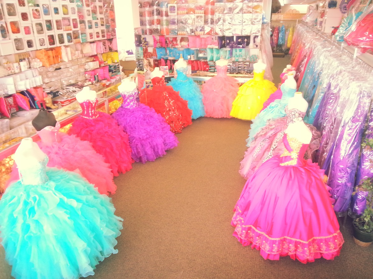 stores that sell quinceanera dresses near me