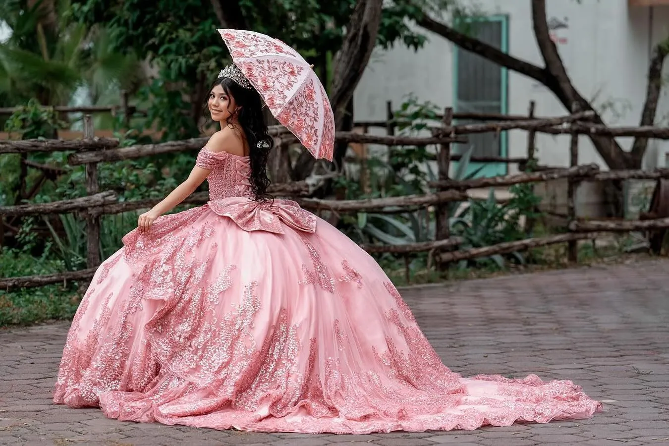 Alamo Bridal and Quinceañeras