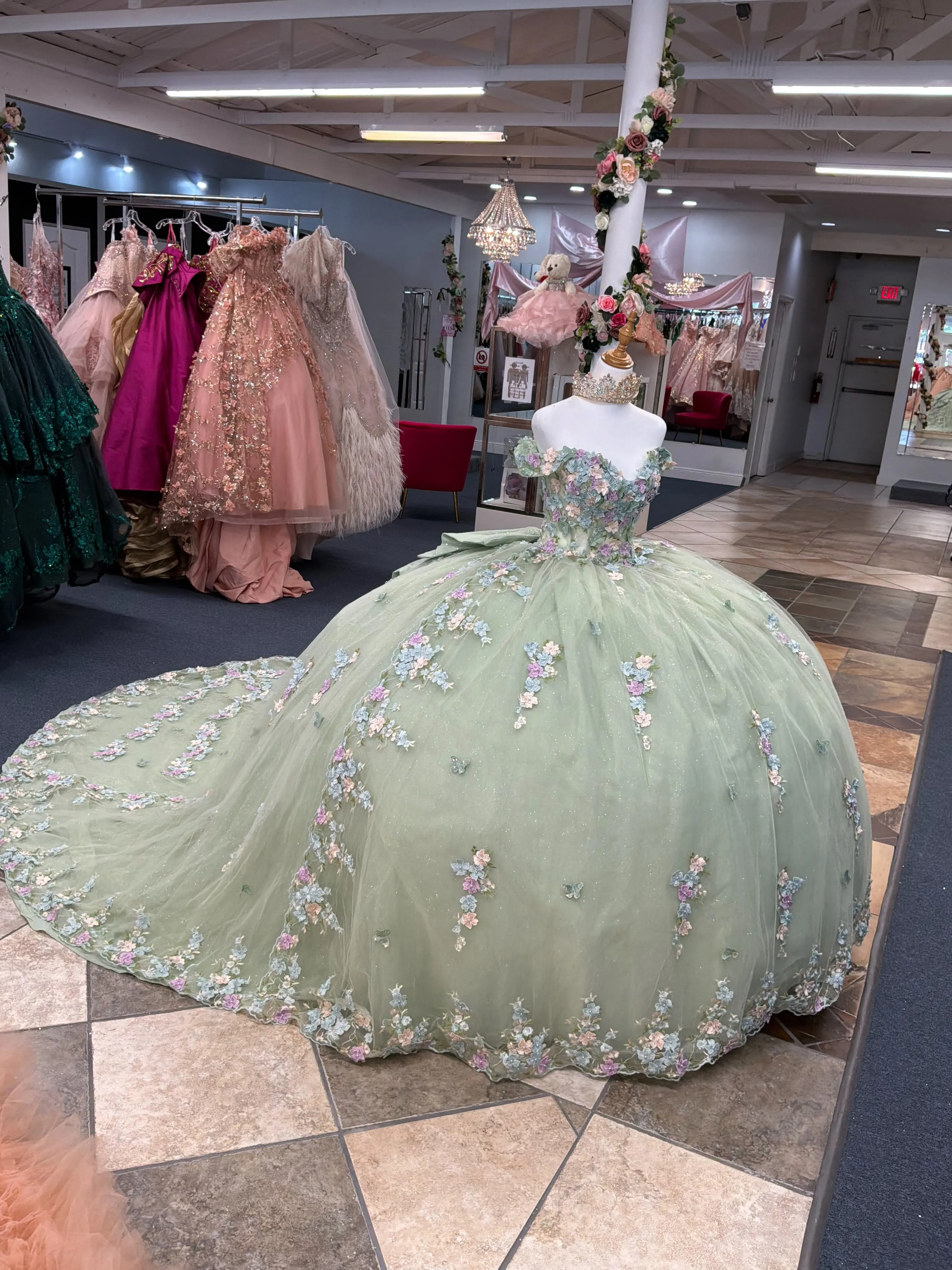 House of Quinceañeras San Antonio TX